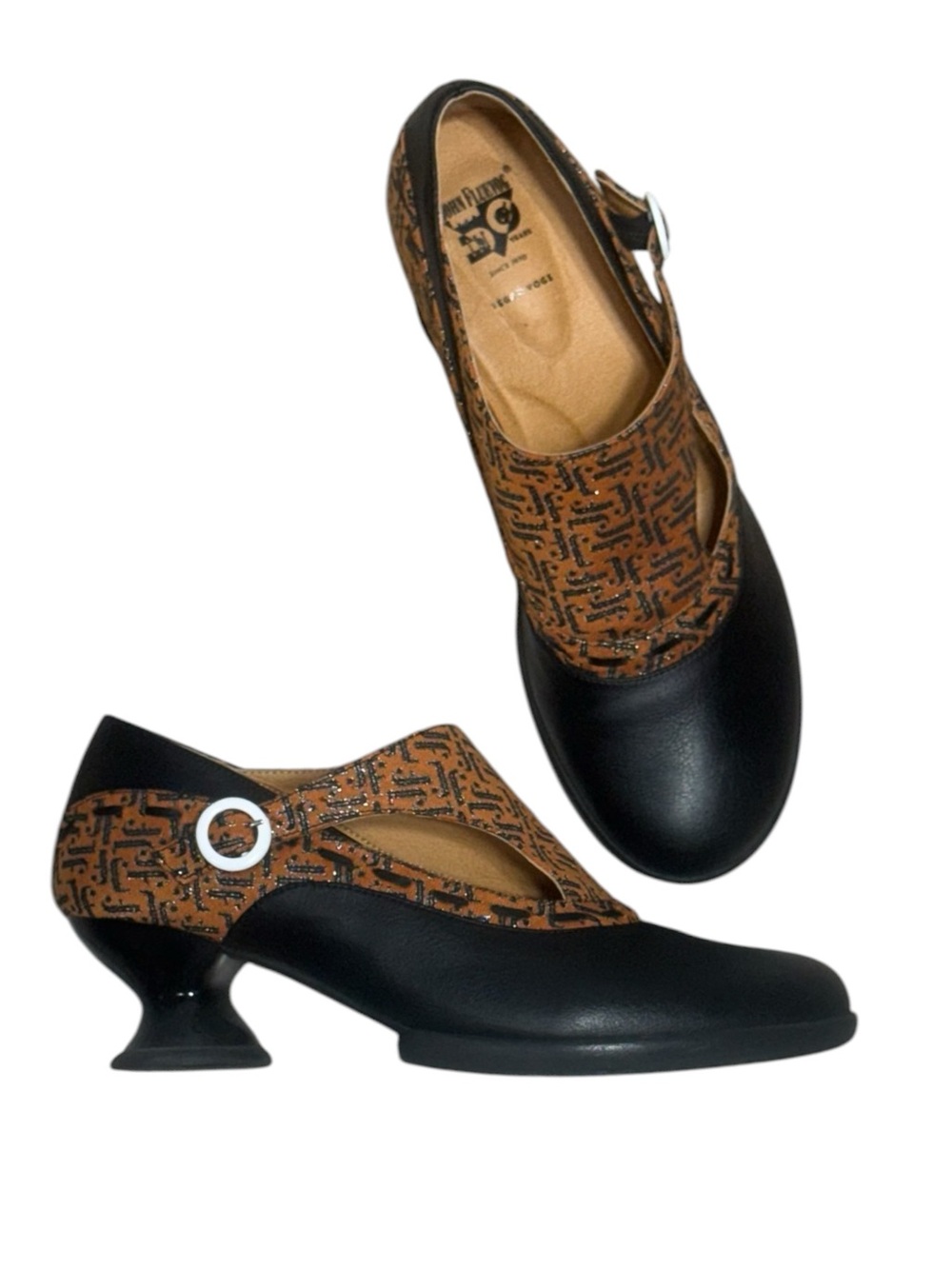 John Fluevog Enneagram Achiever Black Vegan Monogram Side Buckle Heels Size 10